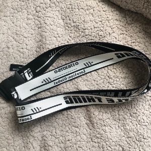 PrettyLittleThing belt